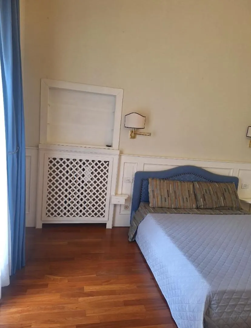 Apartment Suite In Brera Milano